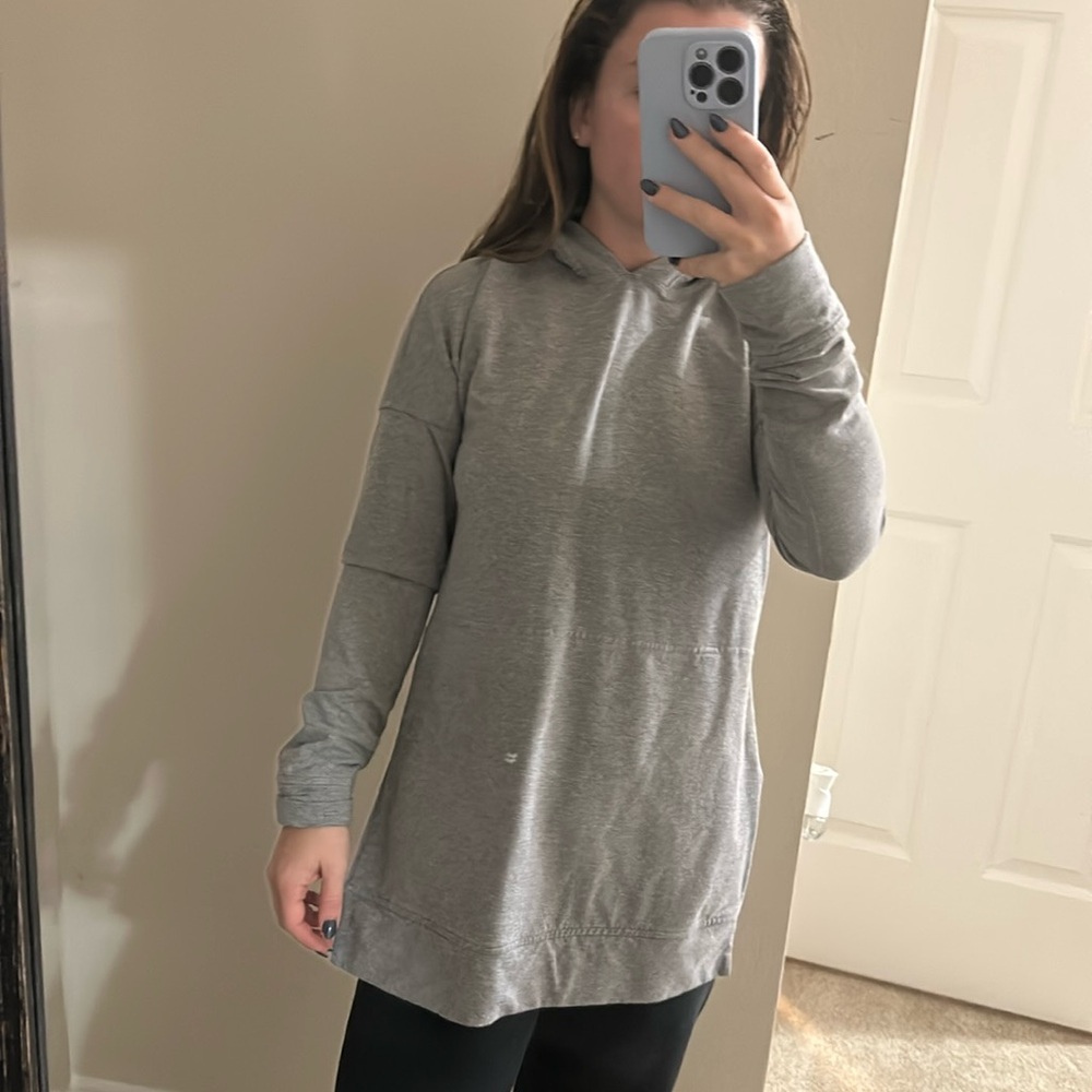 Lululemon top